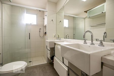 Apartamento à venda com 139m², 2 quartos e 2 vagasBanheiro da Suíte