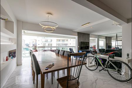 Sala de apartamento à venda com 2 quartos, 139m² em Vila Olímpia, São Paulo