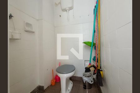 Apartamento para alugar com 96m², 3 quartos e sem vaga Apartamento para alugar com 96m², 3 quartos e sem vagaBanheiro de serviço