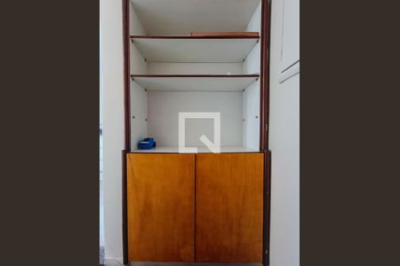 Sala - Prateleira de apartamento para alugar com 3 quartos, 96m² em Perdizes, São Paulo