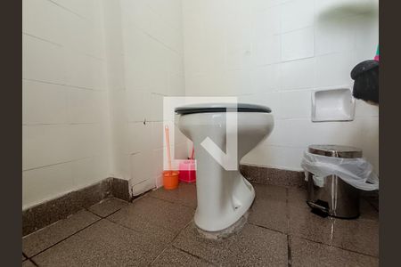 Apartamento para alugar com 96m², 3 quartos e sem vaga Apartamento para alugar com 96m², 3 quartos e sem vagaBanheiro de serviço