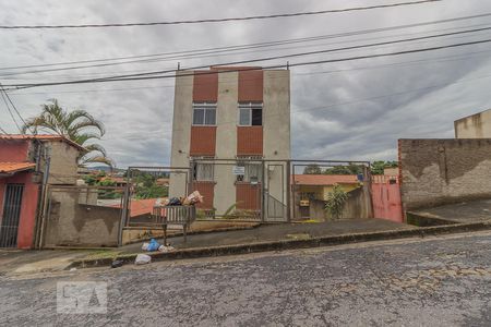 Apartamento à venda com 60m², 2 quartos e 1 vagaFachada