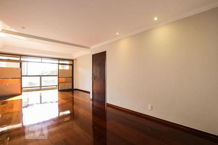 Sala de apartamento para alugar com 3 quartos, 129m² em Cambuí, Campinas