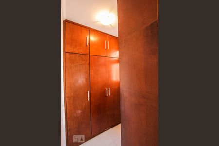 Despensa de apartamento para alugar com 3 quartos, 129m² em Cambuí, Campinas