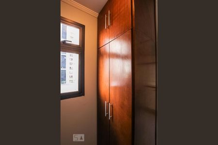 Despensa de apartamento para alugar com 3 quartos, 129m² em Cambuí, Campinas