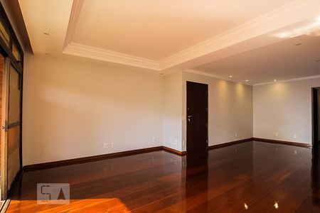 Sala de apartamento para alugar com 3 quartos, 129m² em Cambuí, Campinas