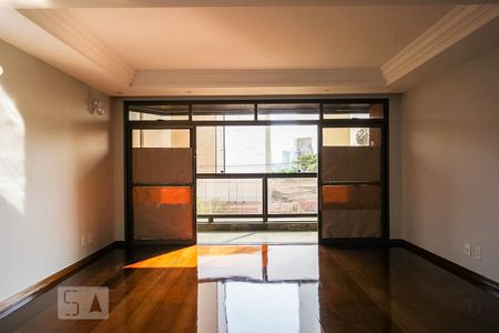 Sala de apartamento para alugar com 3 quartos, 129m² em Cambuí, Campinas