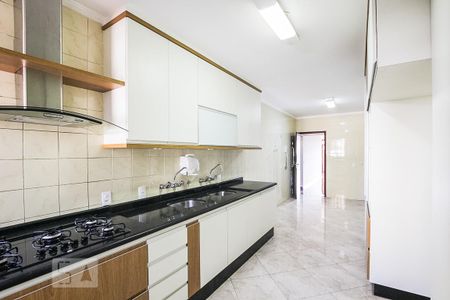 Cozinha de apartamento para alugar com 3 quartos, 129m² em Cambuí, Campinas
