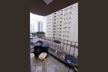 Varanda Sala de apartamento para alugar com 2 quartos, 80m² em Vila Bertioga, São Paulo