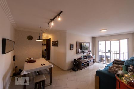 Sala de apartamento para alugar com 2 quartos, 80m² em Vila Bertioga, São Paulo