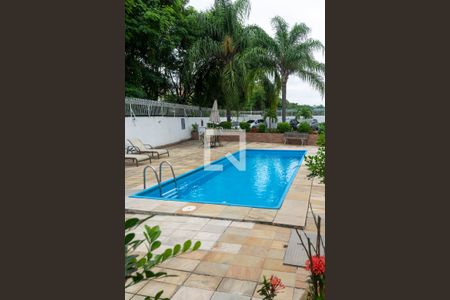 Apartamento para alugar com 55m², 2 quartos e 1 vagaÁrea comum - Piscina