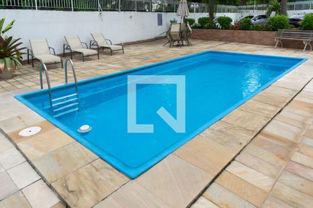 Apartamento para alugar com 55m², 2 quartos e 1 vagaÁrea comum - Piscina
