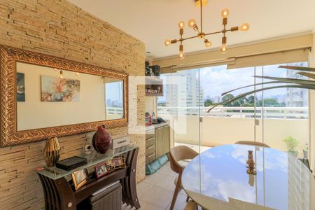 Apartamento à venda com 90m², 2 quartos e 1 vagaSala de Jantar