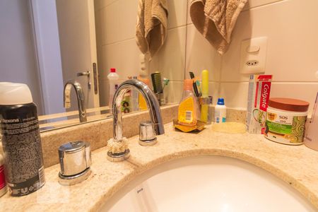 Banheiro de apartamento à venda com 2 quartos, 90m² em Santo Amaro, São Paulo