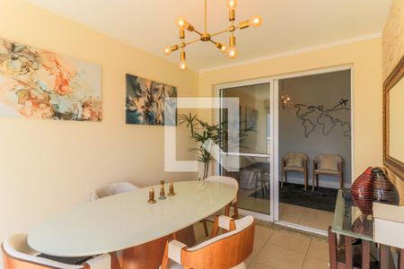 Apartamento à venda com 90m², 2 quartos e 1 vagaSala de Jantar