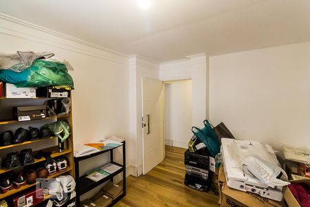 Quarto' de apartamento à venda com 5 quartos, 250m² em Jardim Paulista, São Paulo