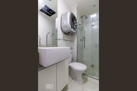 Banheiro de kitnet/studio à venda com 1 quarto, 39m² em Bela Vista, São Paulo