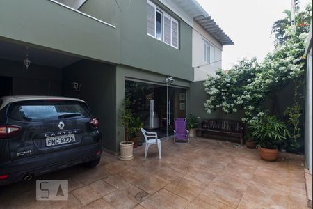 Casa à venda com 220m², 4 quartos e 2 vagasGaragem