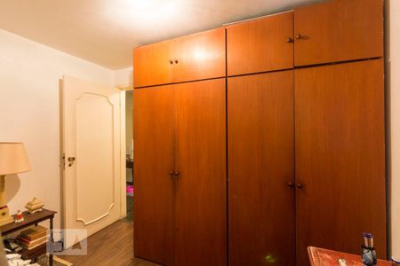 Casa à venda com 220m², 4 quartos e 2 vagasQuarto 2