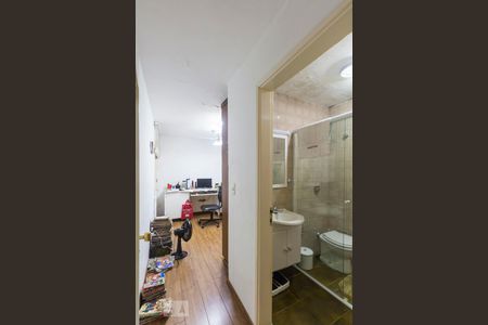 Casa à venda com 220m², 4 quartos e 2 vagasQuarto 4 - Suíte