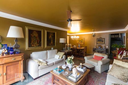 Sala de casa à venda com 4 quartos, 220m² em Jardim Prudência, São Paulo