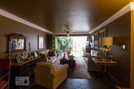 Sala de casa à venda com 4 quartos, 220m² em Jardim Prudência, São Paulo