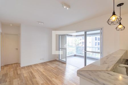 Sala de apartamento à venda com 2 quartos, 71m² em Jardim Fonte do Morumbi, São Paulo