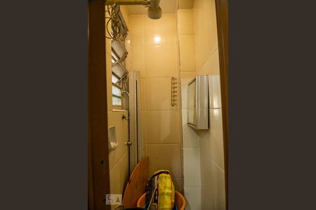 Apartamento à venda com 95m², 2 quartos e sem vagaBanheiro de Serviço