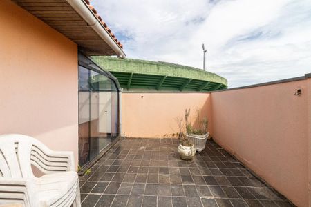 Apartamento à venda com 118m², 2 quartos e 1 vaga Apartamento à venda com 118m², 2 quartos e 1 vagaCobertura