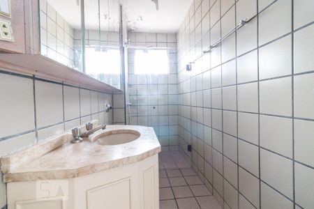 Apartamento à venda com 118m², 2 quartos e 1 vaga Apartamento à venda com 118m², 2 quartos e 1 vagaBanheiro