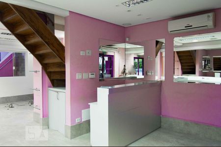 Salão 1 - Recepção de casa à venda com 2 quartos, 160m² em Higienópolis, São Paulo