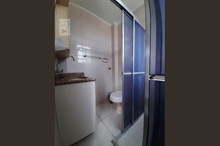Banheiro de apartamento para alugar com 1 quarto, 34m² em Centro Histórico, Porto Alegre