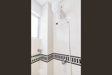 Apartamento à venda com 130m², 2 quartos e 1 vaga Apartamento à venda com 130m², 2 quartos e 1 vagaChuveiro