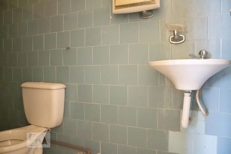 Banheiro de apartamento para alugar com 2 quartos, 50m² em Vila Isabel, Rio de Janeiro