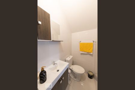 Studio para alugar com 32m², 1 quarto e sem vaga Studio para alugar com 32m², 1 quarto e sem vagaBanheiro Social
