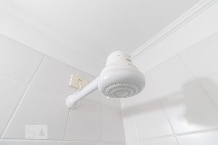 Casa de condomínio à venda com 465m², 4 quartos e 3 vagas Casa de condomínio à venda com 465m², 4 quartos e 3 vagasDetalhe do Banheiro da Churrasqueira