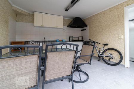 Casa de condomínio à venda com 465m², 4 quartos e 3 vagas Casa de condomínio à venda com 465m², 4 quartos e 3 vagasChurrasqueira