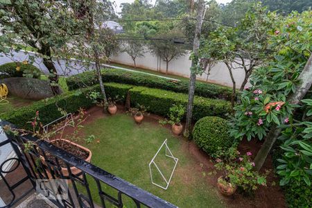 Casa de condomínio à venda com 465m², 4 quartos e 3 vagas Casa de condomínio à venda com 465m², 4 quartos e 3 vagasVista da Varanda da Suíte 2