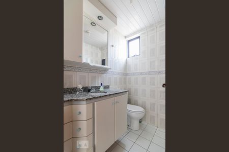 Banheiro de apartamento à venda com 2 quartos, 80m² em Vila Valparaíso, Santo André