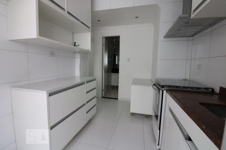Cozinha de apartamento para alugar com 1 quarto, 44m² em Bela Vista, São Paulo