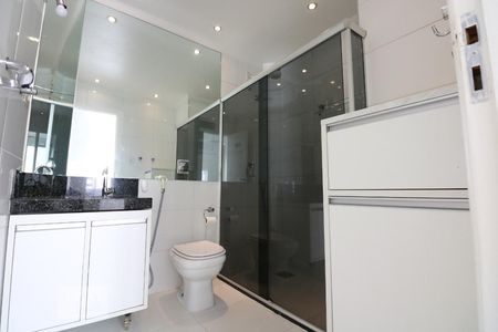 Banheiro de apartamento à venda com 1 quarto, 44m² em Bela Vista, São Paulo