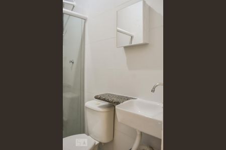 Banheiro de casa para alugar com 1 quarto, 60m² em Bosque da Saúde, São Paulo