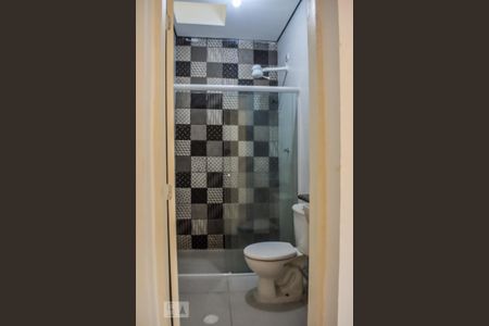 Banheiro de casa para alugar com 1 quarto, 60m² em Bosque da Saúde, São Paulo