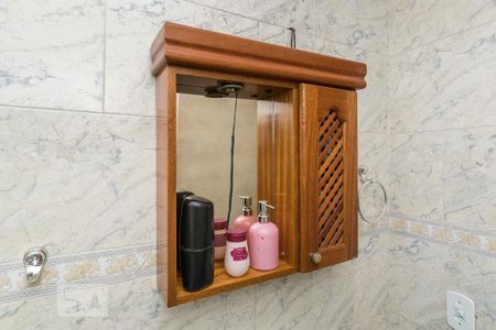 Apartamento para alugar com 70m², 2 quartos e 1 vaga Apartamento para alugar com 70m², 2 quartos e 1 vagaBanheiro - Armário
