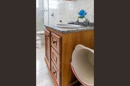 Apartamento para alugar com 70m², 2 quartos e 1 vaga Apartamento para alugar com 70m², 2 quartos e 1 vagaBanheiro - Armário