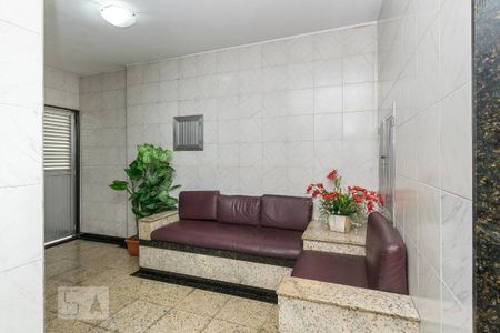 Apartamento para alugar com 70m², 2 quartos e 1 vaga Apartamento para alugar com 70m², 2 quartos e 1 vagaHall de entrada do condomínio