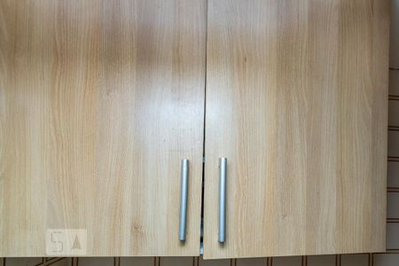Apartamento para alugar com 70m², 2 quartos e 1 vaga Apartamento para alugar com 70m², 2 quartos e 1 vagaBanheiro de Serviço - Armários
