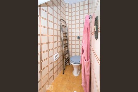 Apartamento para alugar com 70m², 2 quartos e 1 vaga Apartamento para alugar com 70m², 2 quartos e 1 vagaBanheiro de Serviço