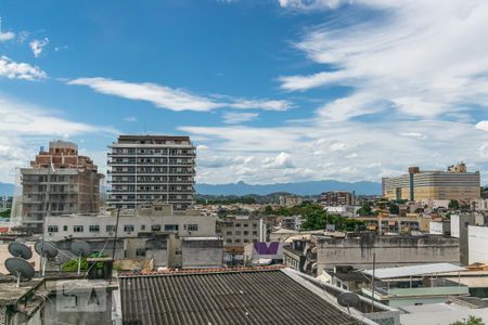 Vista do Quarto 1 de apartamento para alugar com 2 quartos, 70m² em Irajá, Rio de Janeiro