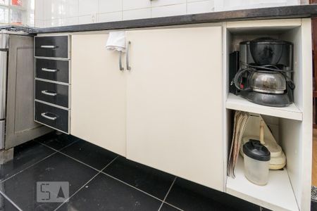 Apartamento para alugar com 70m², 2 quartos e 1 vaga Apartamento para alugar com 70m², 2 quartos e 1 vagaCozinha - Armários